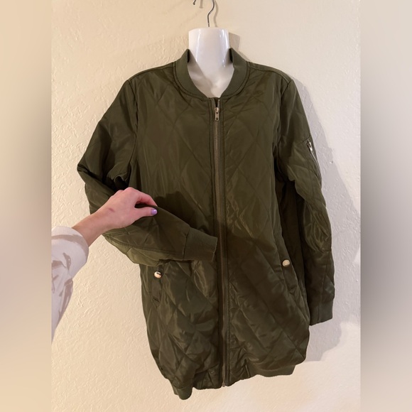 Better Be Green Quilted Bomber Jacket - Picture 4 of 6